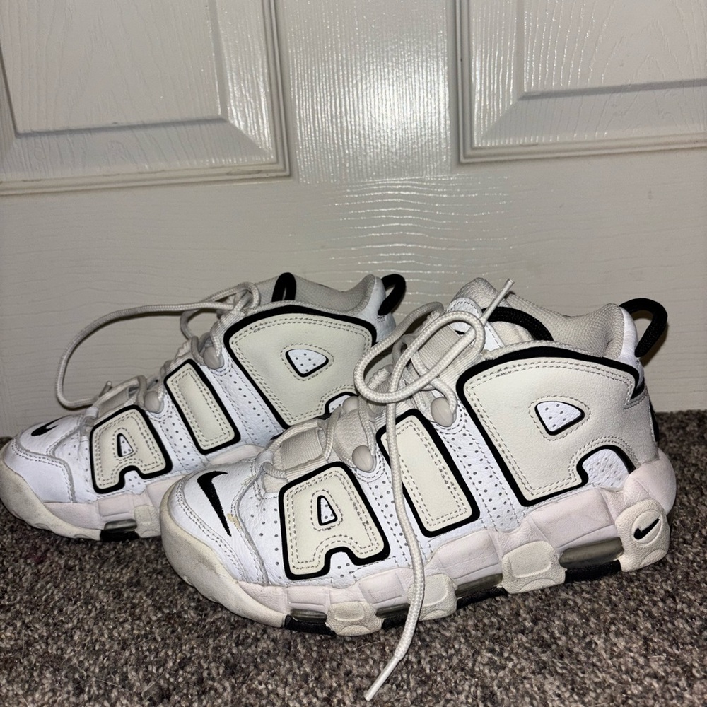 Nike White and Black Air Sneakers